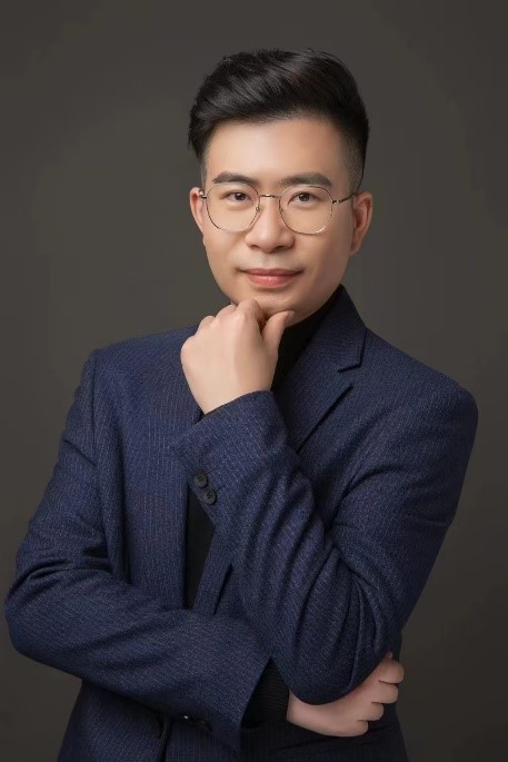 杨帆