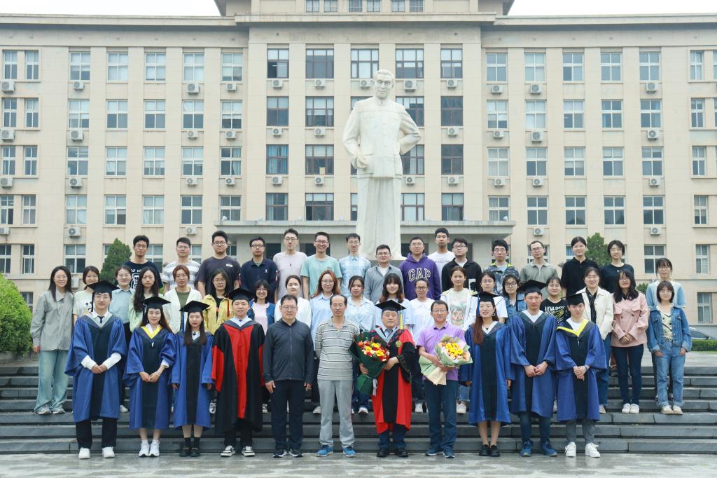 2023年5月毕业合影
